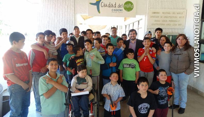 Hogar Juan Pablo II recibe Fondo Presidente de la República