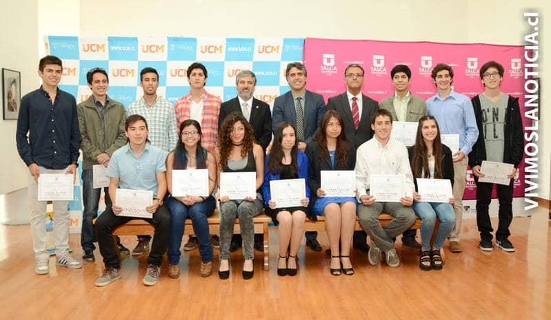 Estudiantes con excelencia en PSU fueron distinguidos