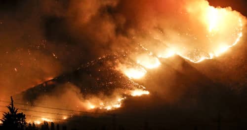Ejército asume control tras declara zona de catástrofe en Cauquenes y Vichuquén