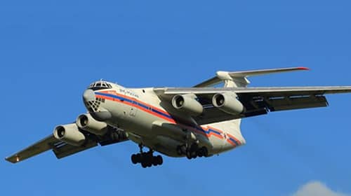 Rusia ofrece a Chile su propio "SuperTanker": lanza 42 toneladas de agua