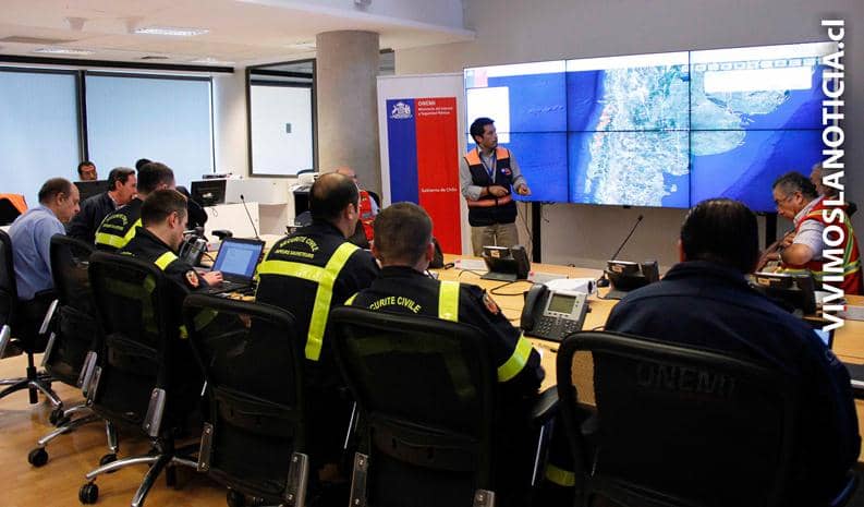 Expertos franceses se suman al combate de incendios forestales
