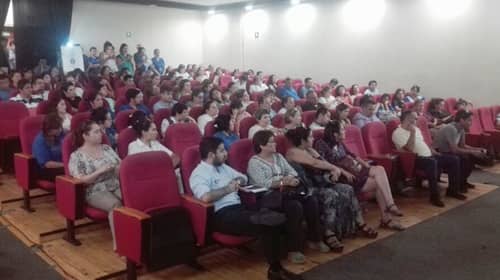 Priscilla Castillo y funcionarios municipales de Molina donan parte de su sueldo a damnificados