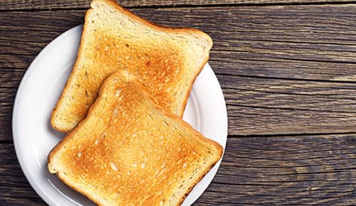 Recomiendan no tostar demasiado el pan para evitar el cáncer