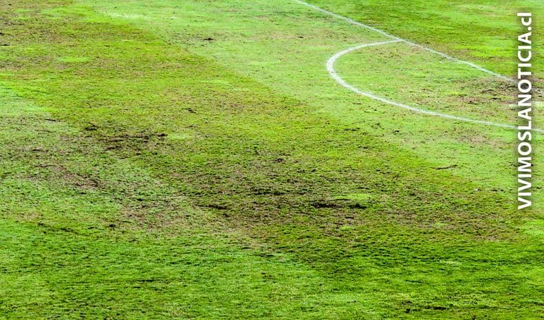 Pasto del Estadio Fiscal luce manchado a días del sudamericano