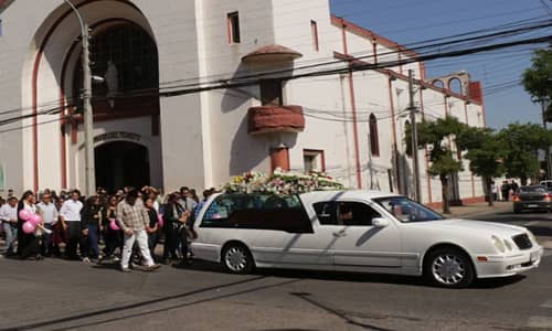 [FOTOS] Emotiva despedida de víctima de femicidio en Molina