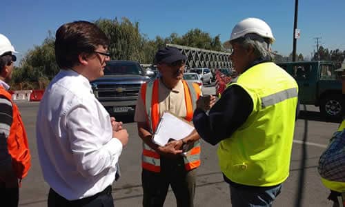 Buscan opciones para mejorar tránsito en puente mecano de Zapallar