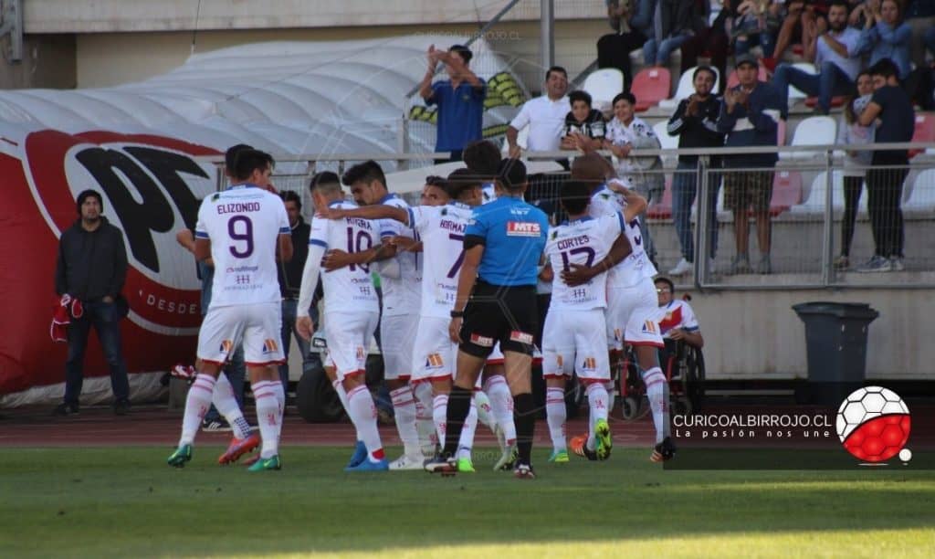 [FOTOS] Curicó Unido ganó y está a un punto de ascender a Primera División