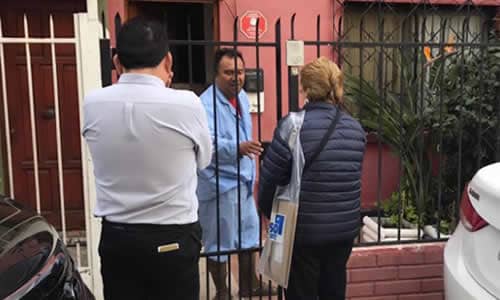 Vecino recibió a la Presidenta Bachelet en pijama en el Censo
