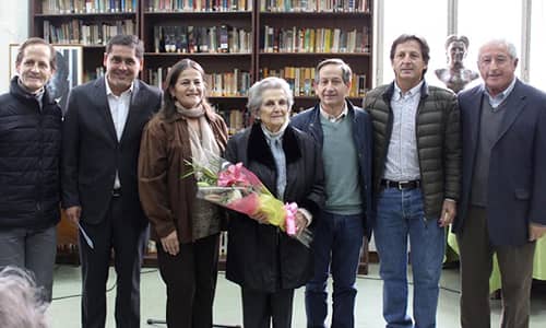 Emotivo aniversario 48 de Biblioteca Municipal de Linares