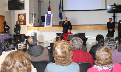 PDI efectúa charla contra delitos a adultos mayores en Rancagua
