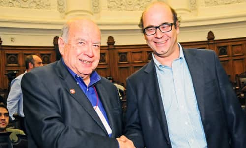 Insulza y Atria bajan candidaturas presidenciales tras decisión de cúpula PS
