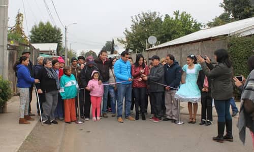 Inauguran más de un kilómetro de veredas en Los Aromos