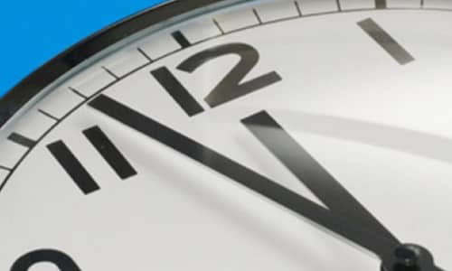 Cambio de hora: a la medianoche se atrasa el reloj en 1 hora