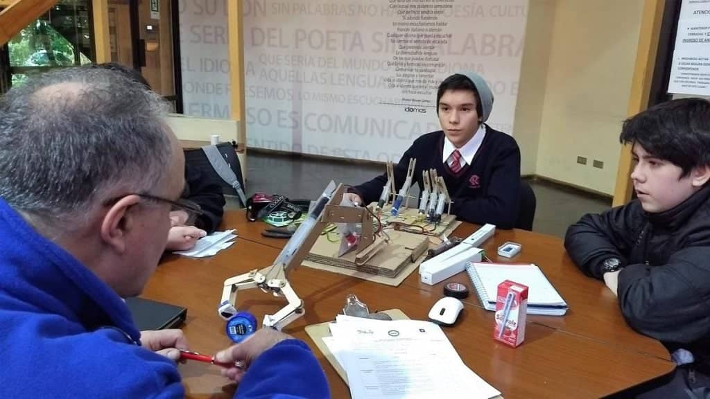 Más de 200 escolares expusieron sus proyectos científicos en la UTALCA