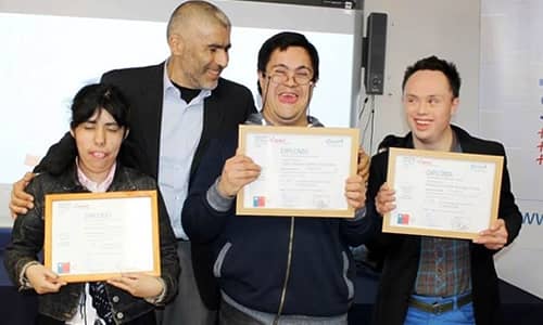 Sence Maule ofrece cursos "+Capaz" para personas con discapacidad