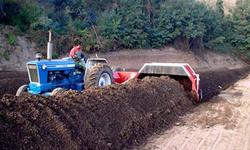 Firman acuerdo para mejorar proyecto de compostaje industrial en Romeral