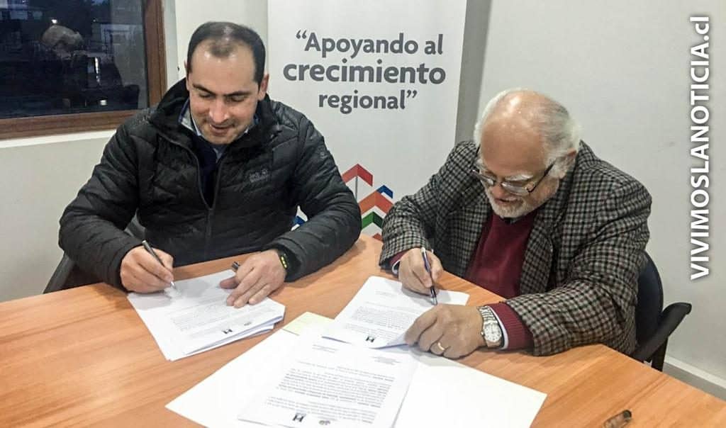 CRDP y Hualañé suscriben convenio de apoyo al área productiva
