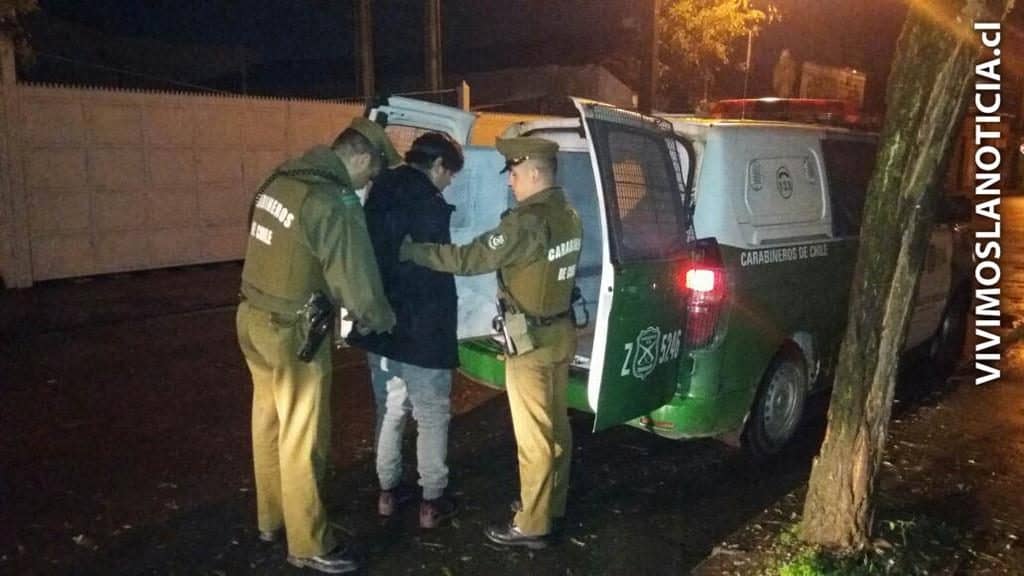 Detienen a joven tras robar radio de un automóvil en Molina