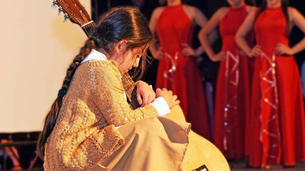 Alumnos de la Red Educativa se tomaron el Teatro Provincial a través del arte
