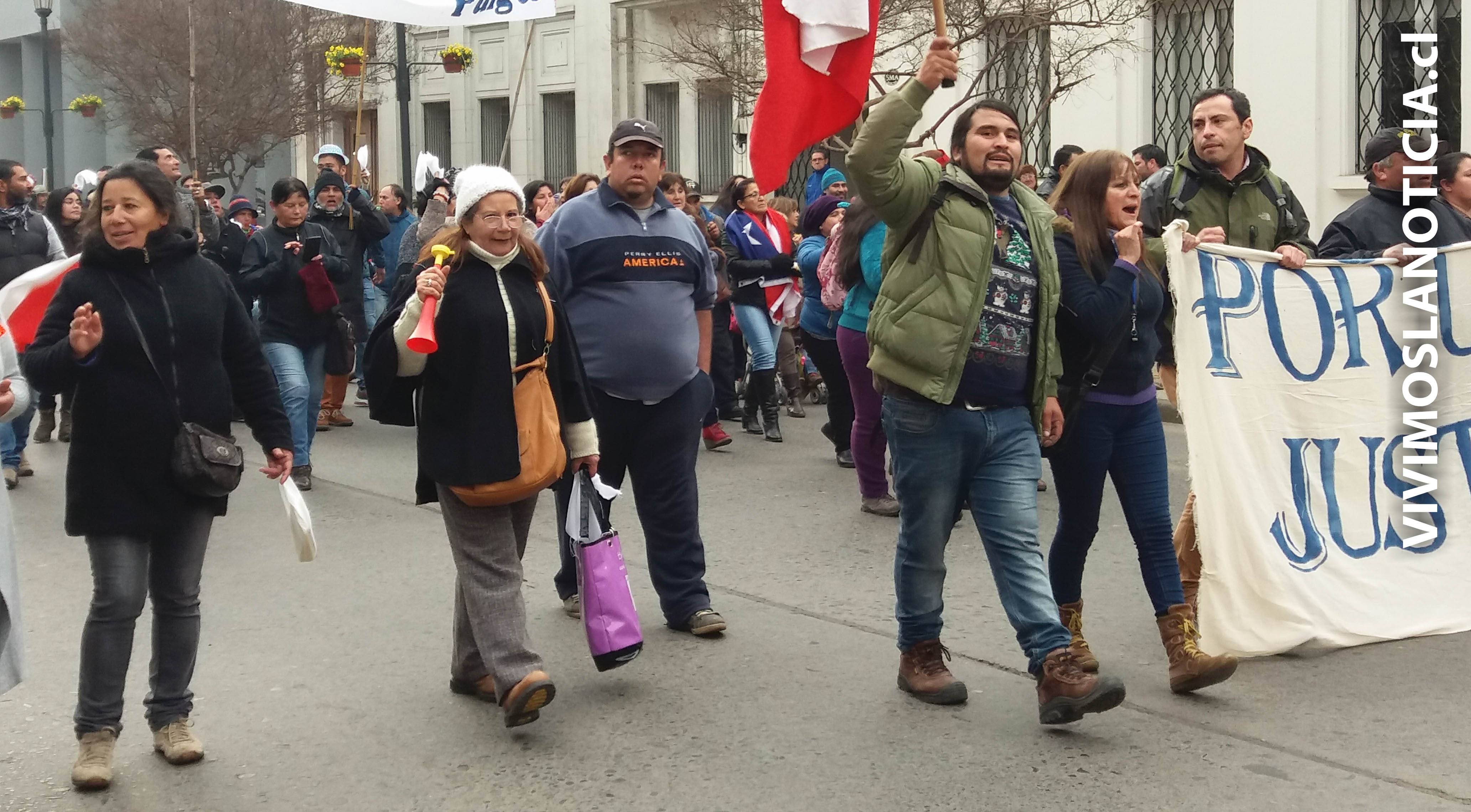 Comerciantes de la feria de las pulgas protestaron por dura ordenanza