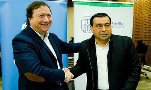 Talca y Sagrada Familia firman convenio de cooperación