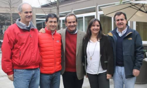 Senador Andrés Allamand visitó la región apoyando a candidatos RN
