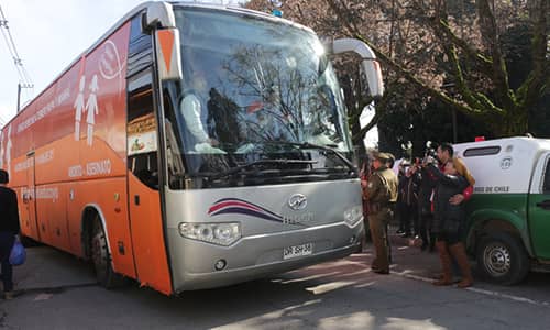 [FOTOS] “Bus de la familia” recorrió Molina sin incidentes