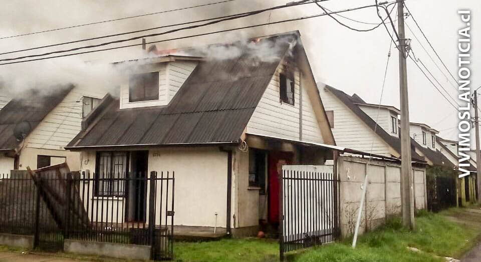 Incendio destruye vivienda en Don Sebastián de Rauquén