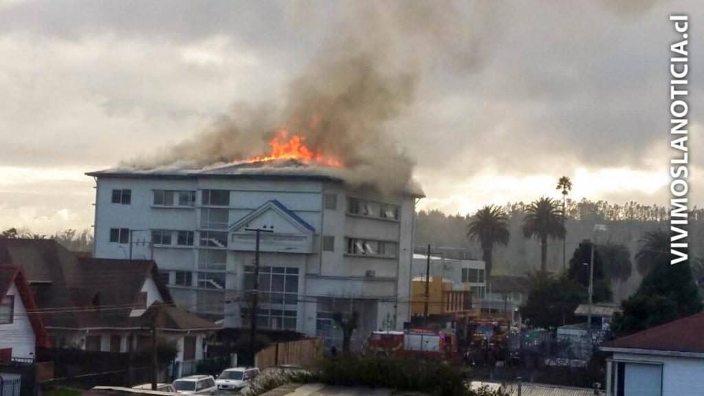 Se incendió Tribunal Laboral de Constitución