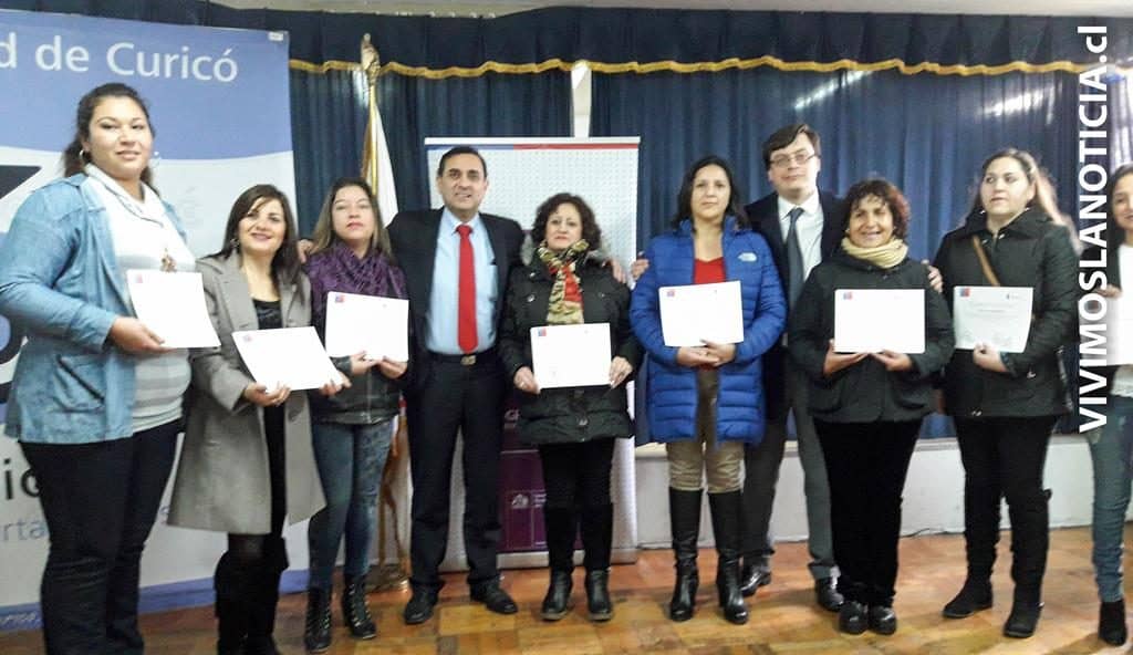 Más 90 mujeres curicanas certificadas en programa "jefas de hogar"