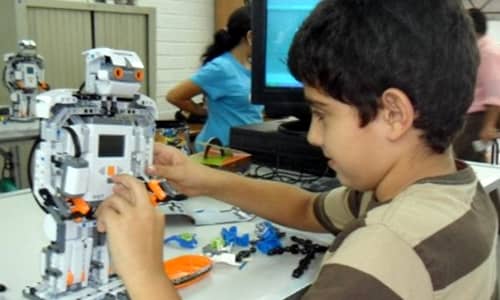 Cursos de robótica en UTALCA lograron alta convocatoria