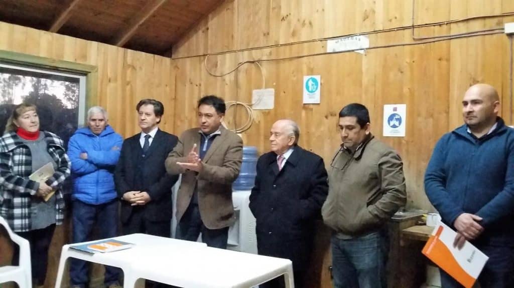 Idahue Chico celebra adjudicación de recursos para acceder a agua potable rural