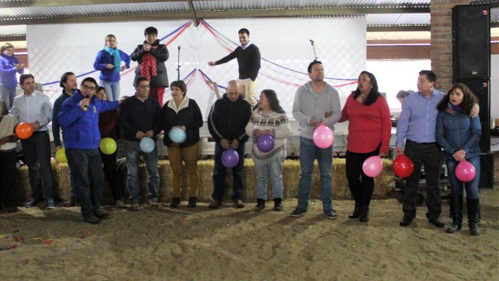 Juegos y actividades dieron vida a la celebración del día del dirigente en Teno