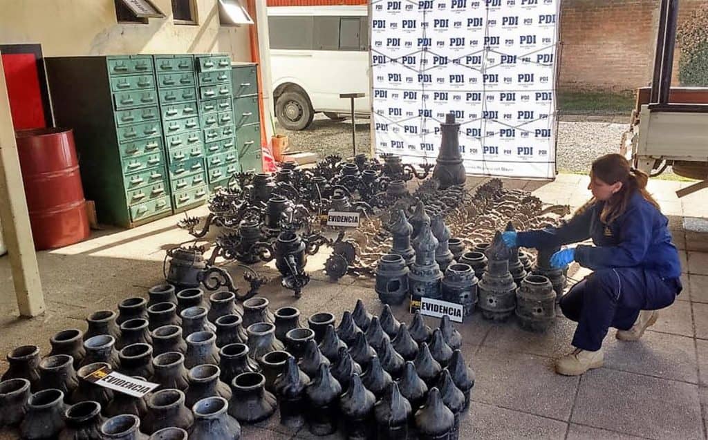 PDI recuperó faroles robados desde la plaza de armas