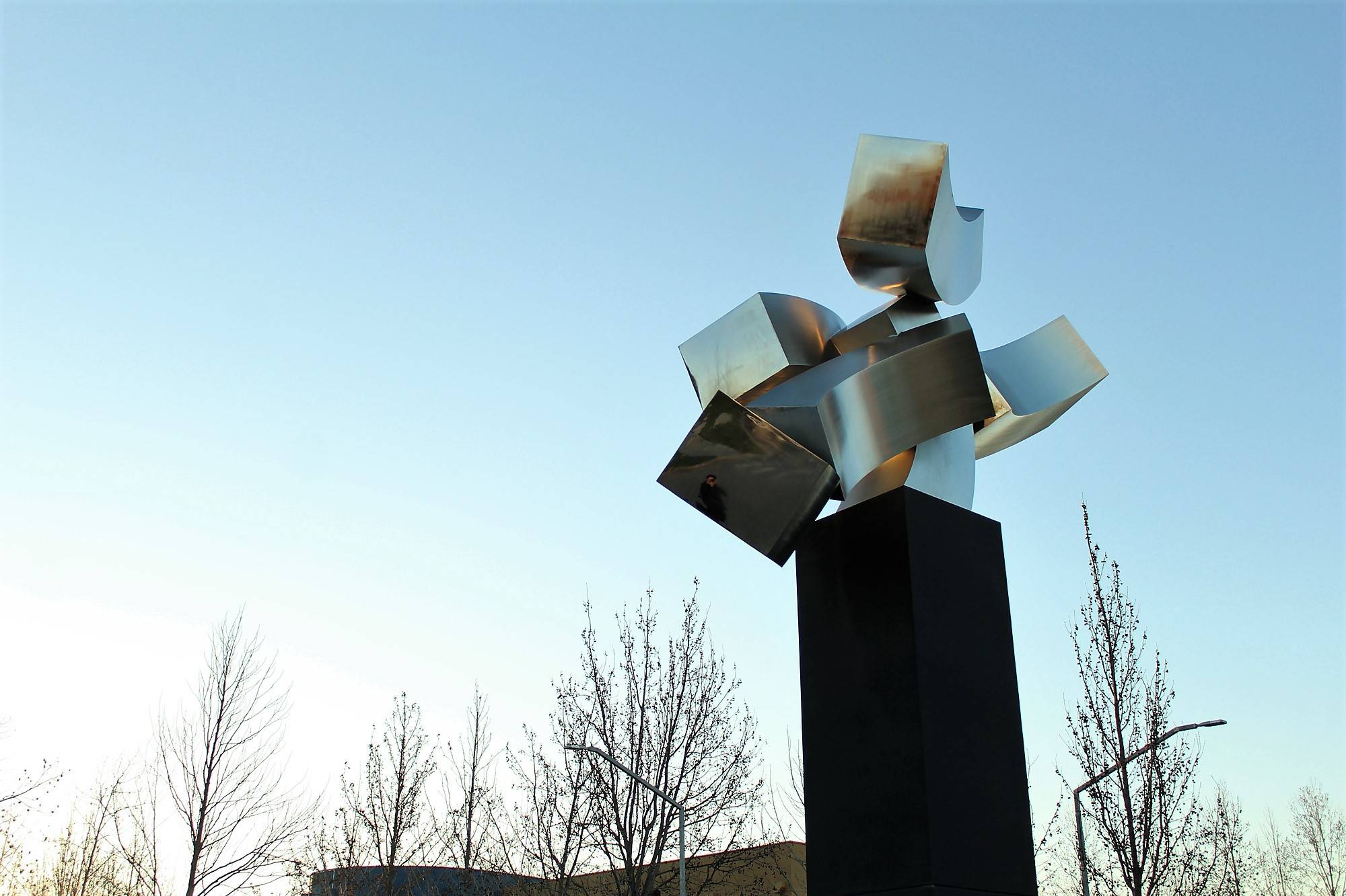 Escultura de acero en gran formato se inaugurará en UTalca