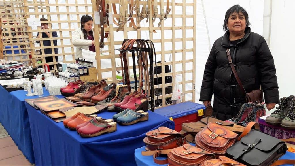 Artesanía y productos asociados también son parte de la Chilenidad
