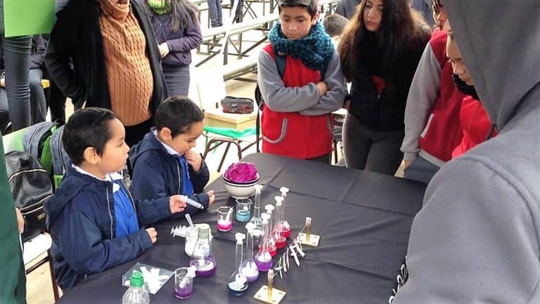 Maule Labs reúne a la ciencia escolar de la región