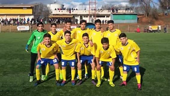 Cauquenes toma ventaja en las eliminatorias infantiles