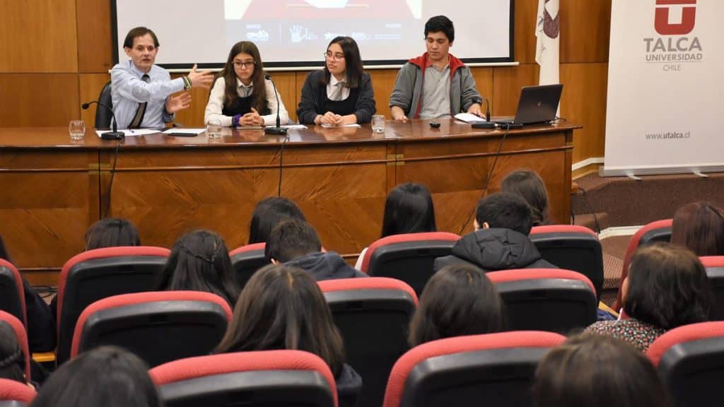 Jóvenes realizaron propuestas a los candidatos en materia educativa y de inclusión