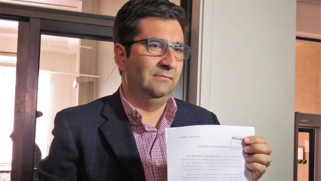 Piden investigar proceso de licitaciones de caminos básicos