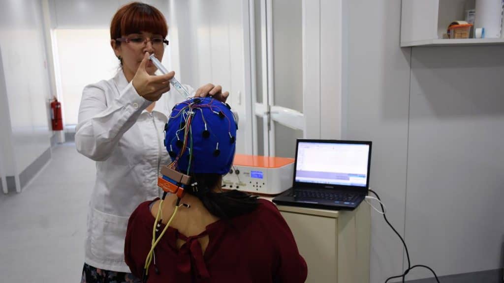 Desarrollan terapia que ayuda a recuperar el movimiento en pacientes con daño cerebral
