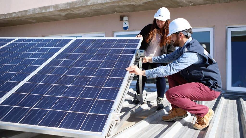 Energía solar surge como buena alternativa para inmobiliarias, cooperativas y empresas