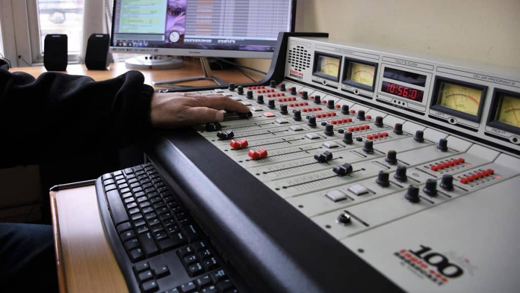Radio Universidad de Talca inicia sus transmisiones en Curicó