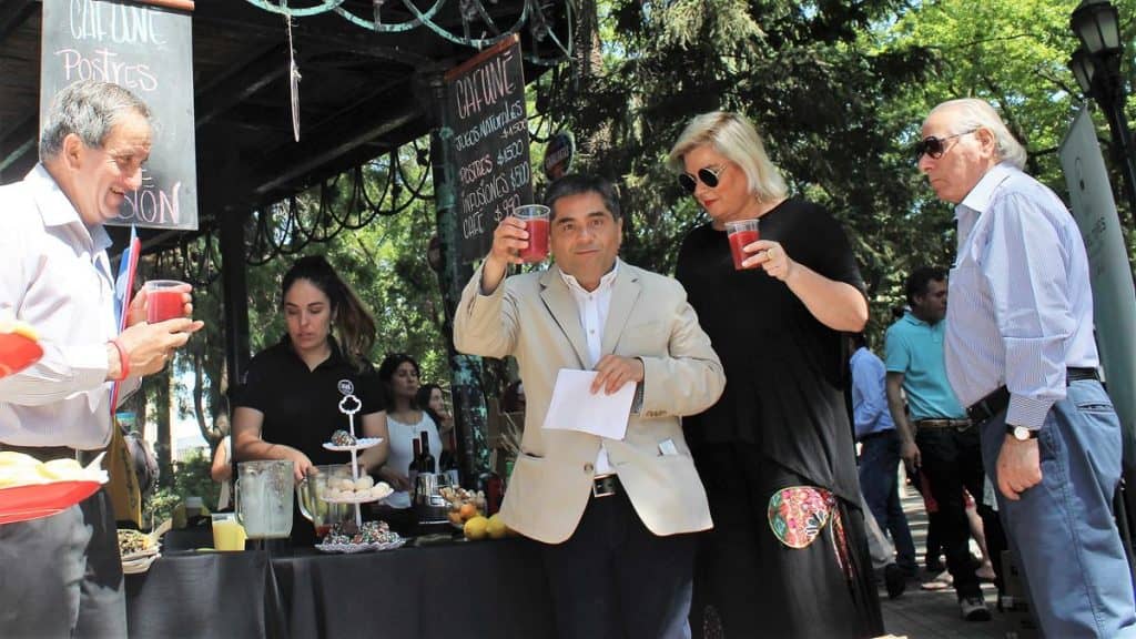 Municipalidad da vida a la plaza de armas de Curicó