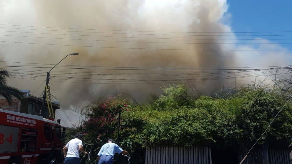 [VIDEOS] Acumulador compulsivo generó grave incendio