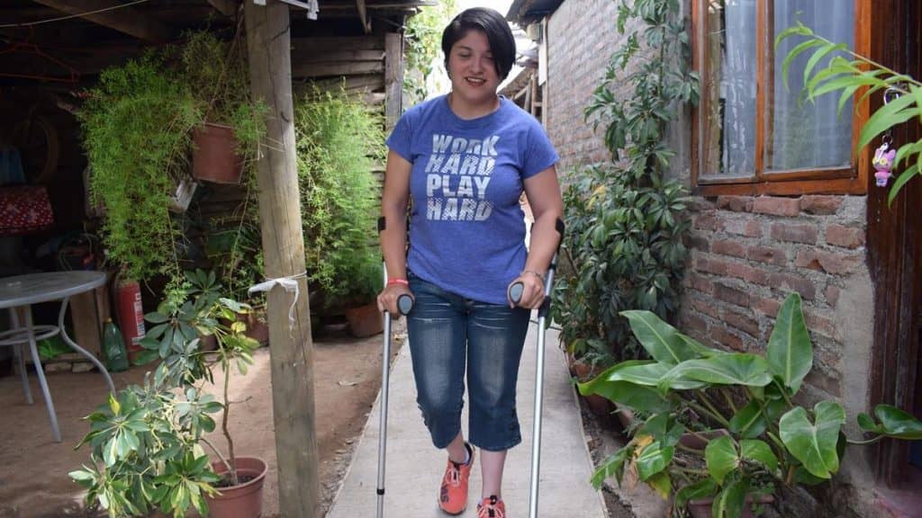 Universidad entrega apoyo a deportista paraolímpica