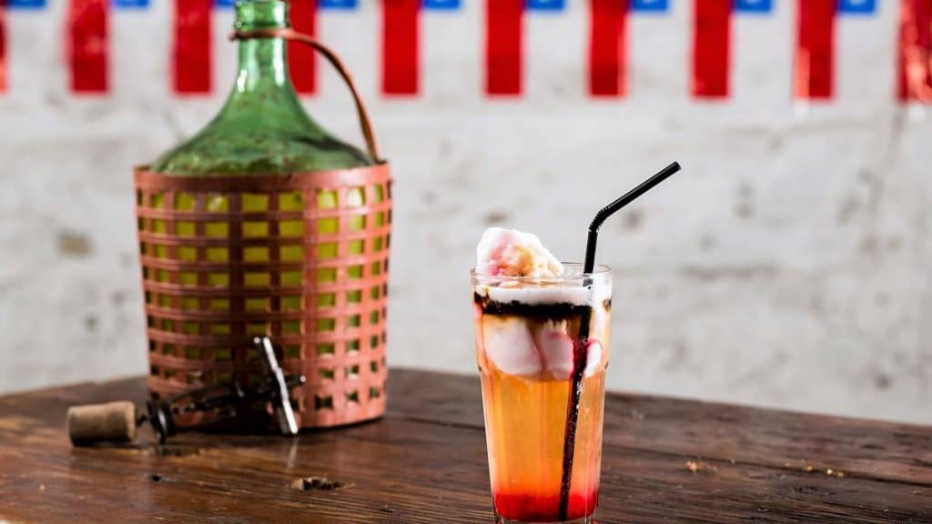 Lanzan primer libro de tragos chilenos y recetas de cócteles