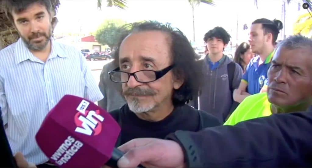 Diputado Raúl  Alarcón “Florcita Motuda” fue increpado en feria libre de Curicó