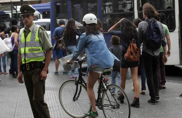 Desde fines de año las bicicletas no podrán circular por la vereda