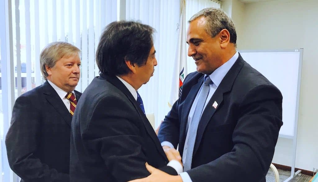 Edgardo Bravo asume como nuevo Consejero Regional